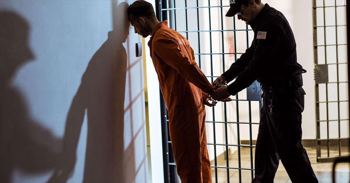 How A Criminal Defense Lawyer Handles Class 4 Felony Cases?