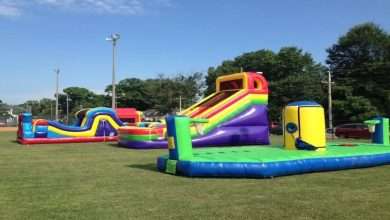 "Your Ultimate Guide to Choosing the Perfect Bounce House Rental"