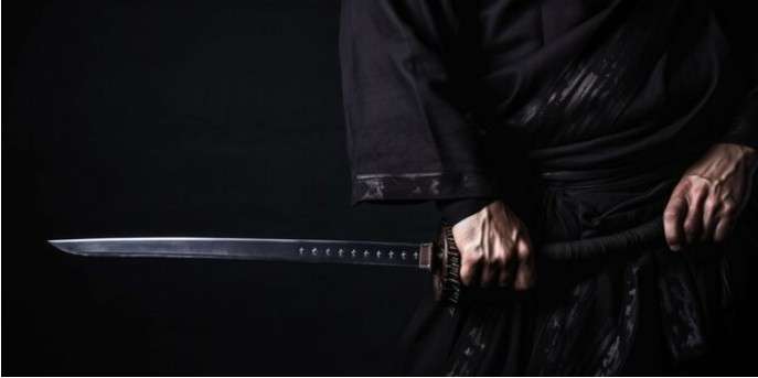 Which Hashira Wields the Black Demon Slayer Katana?