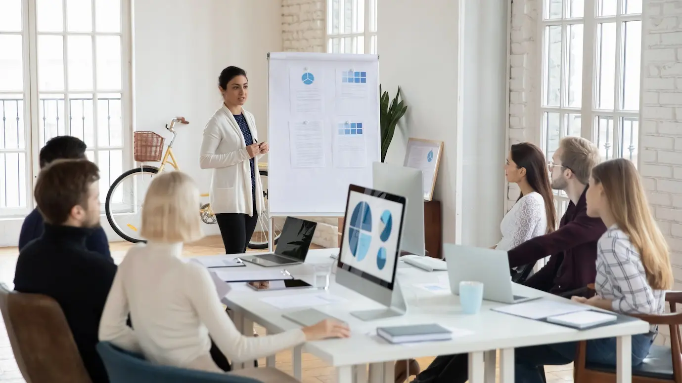 How A PPC Agency Helps Online Retailers Outperform The Competition?