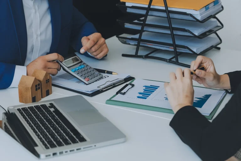 From Numbers to Strategy How Accountants Provide Business Insights Beyond Bookkeeping