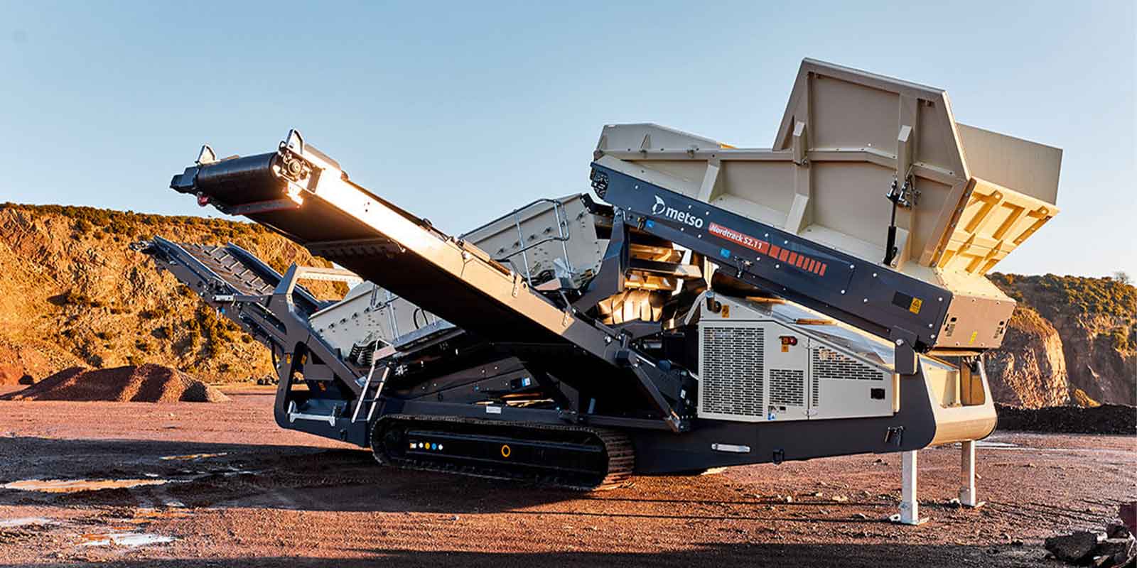 The Evolution Of Rock Crushers: From Manual Tools To Advanced Machines