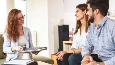 Choosing a Real Estate Licensing Course with Career Coaching Built In