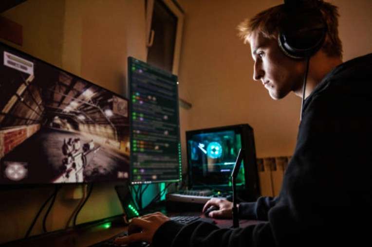 Online Gaming And Easy Access Through Smartphones