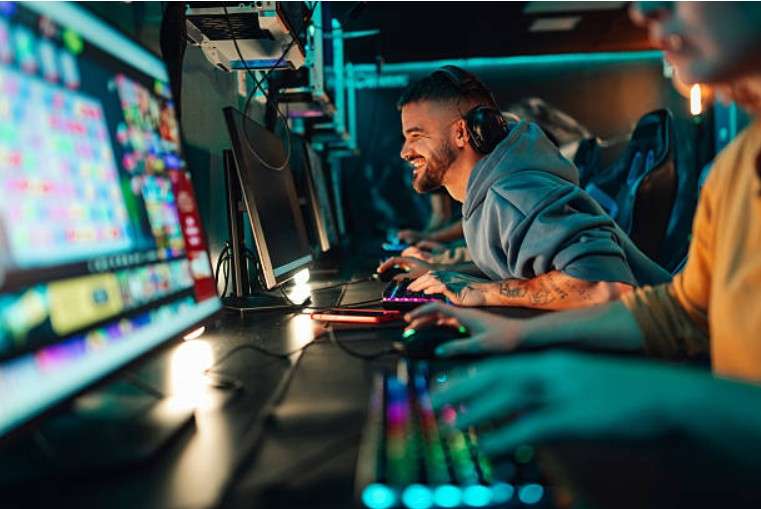 Why Online Gaming Feels Easy And Comfortable For Players