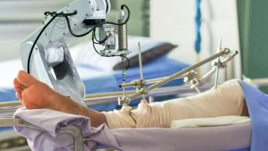 Robotic Joint Replacement Surgery: Is It Better Than Traditional Knee/Hip Replacement?