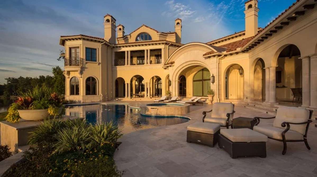 Understanding the Pre-Construction Phase of Custom Home Projects