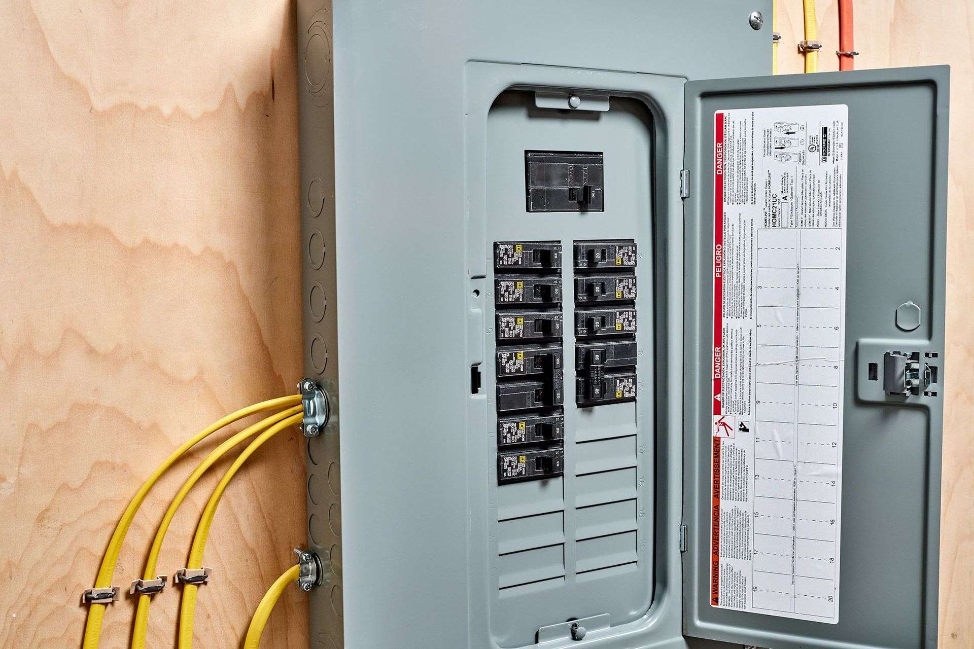 When Should a Home Electrical Panel Be Upgraded?